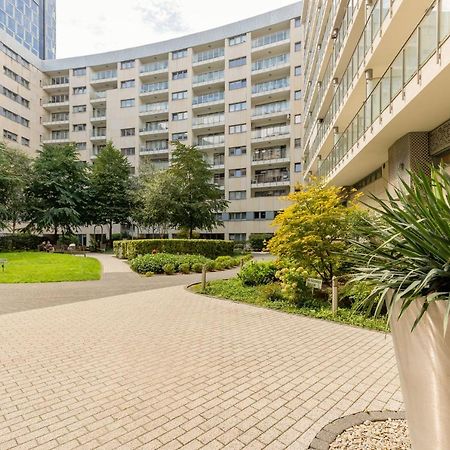 Deluxe Apartment Wronia 45 With Ac, Parking & Balcony By Renters Prestige Varsó Kültér fotó