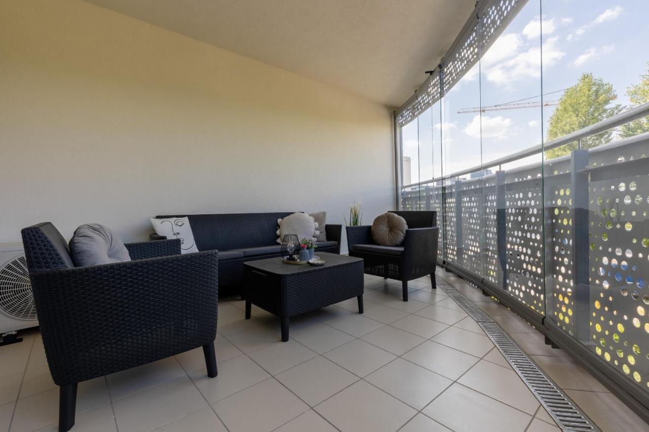 Deluxe Apartment Wronia 45 With Ac, Parking & Balcony By Renters Prestige Varsó Kültér fotó